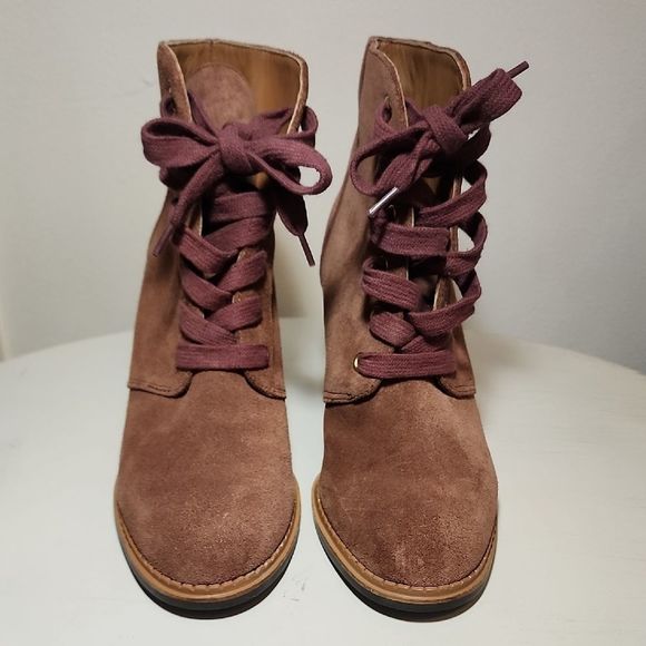 Kate Spade Saundra Brown Wedge Ankle Booties with Lace-Up Closure Size 8.5 - Picture 2 of 11